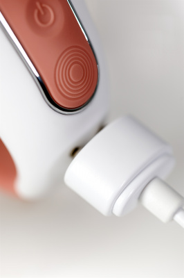 Нереалистичный вибратор Satisfyer Vibes Master, силикон, бежевый, 23,5 см. арт. EE73-862-1017